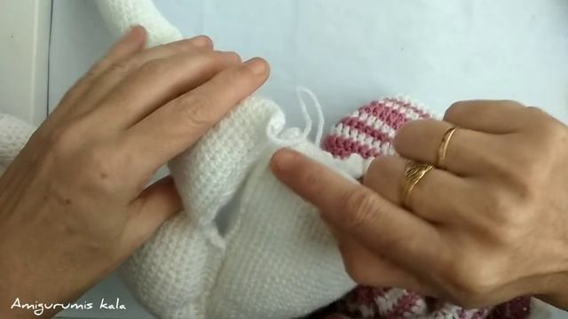 Muñeca Tilda [Amigurumi]-(3°parte- vestido, zapatos,pelo y Unión de pies y brazos) смотреть онлайн