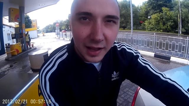 Ford Focus 2.Обучающие видео.Как заливать бензин. смотреть онлайн