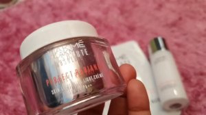 Lakme absolute perfect radiance skin lightening light cream uses | RARA | illuminating day craem |