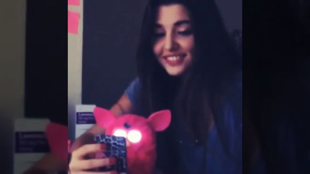 Красотка и милашка Ханде Эрчел😍💖 смотреть онлайн