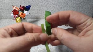 Маленькие тюльпаны из лент для разных композиций. Канзаши. Kanzashi.