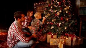 КАК УКРАСИТЬ ЁЛКУ НА НОВЫЙ 2020 ГОД?! | САМЫЕ НЕОБЫЧНЫЕ И КРЕАТИВНЫЕ ИДЕИ!