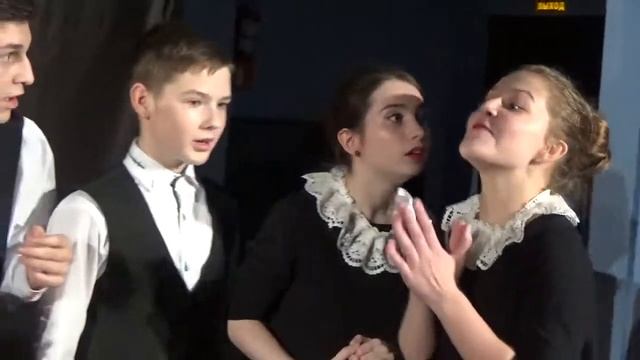 спектакль РЕВИЗОР по пьесе Н.В.ГОГОЛЯ. ТЕАТР МИНИАТЮР режиссер Игорь Лавров смотреть онлайн