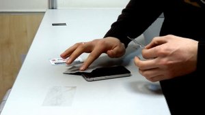 Как ПРАВИЛЬНО наклеить защитную пленку на телефон