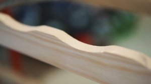 Деревянный стеллаж для хранения бутылок