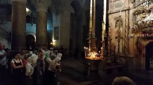 Ночная Литургия у Гроба Господня. Великий вход.mp4