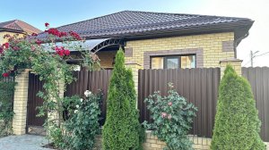 Отличный дом с ремонтом в закрытом поселке в Краснодаре