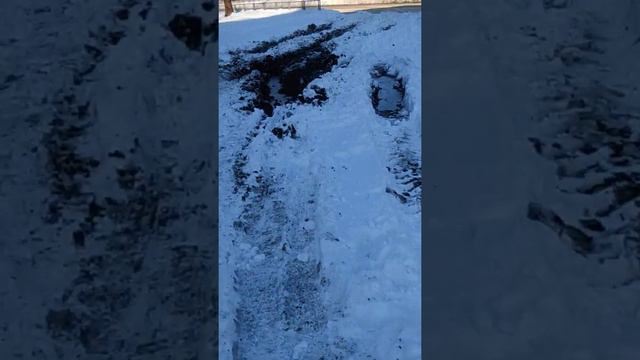 Керчь. Въезд - выезд к домам N2 и N6 по Генерала Петрова. смотреть онлайн