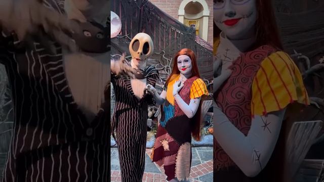 Jack and sally the best meet and greet at Disneyland this holiday season