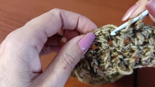 ШАПОЧКА ДИАГОНАЛЬНЫМ УЗОРОМ крючком.  Шапочка для начинающих.