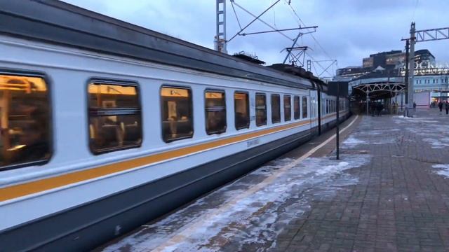 ЭД4М-460 отправляется с Белорусского вокзала смотреть онлайн