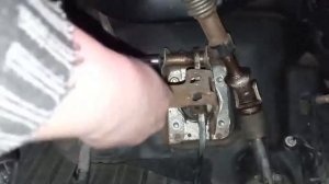 Как снять педаль тормоза Ford Focus 1 седан американец АКПП #RAZNOBOY #FordFocus1 #фордфокус1