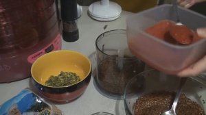 1#КАК ПРИГОТОВИТЬ ЛЬНЯНЫЕ КРЕКЕРЫ (ФЛАКСЫ) СЫРОЕДЕНИЕ