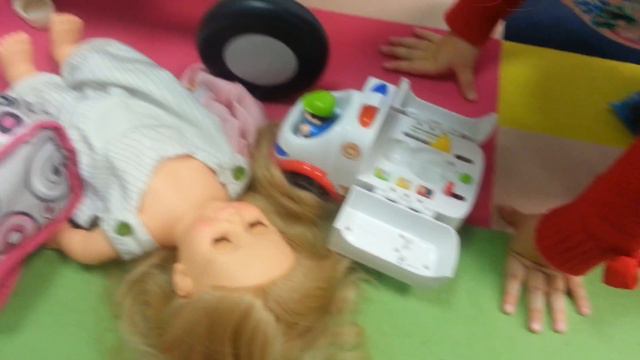 ВЛОГ Ксюша идет к стоматологу Много игрушек Пиццерия с детской площадкой