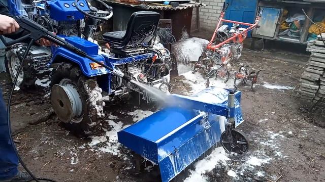 Мойка высокого давления. Моем Трактор смотреть онлайн