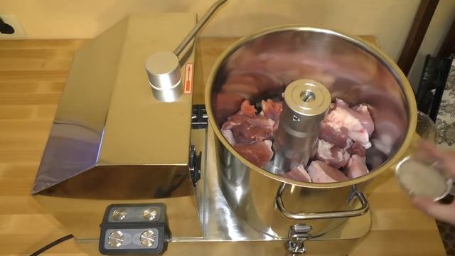 Куттер GoodFood C6VV обзор