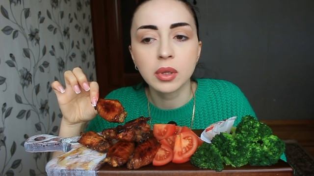 ТОКСИЧНЫЕ ЛЮДИ ⚡️ Мукбанк Ayka Emilly смотреть онлайн