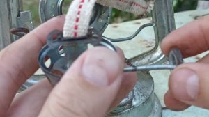 вот что делать если провалил (а) фитиль керосиновой лампы в бат керосиновой лампы