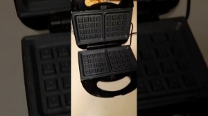 Сендвичница 4 в 1 Steinberg ST-779 1200W / Гриль / Вафельница / Орешница / Буттербродница