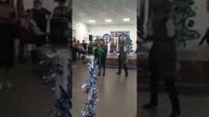 \\Сценка "Как чукча ёлку рубил"\\#Топ #Смешно