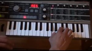 Microkorg Demo - Retro synth sounds