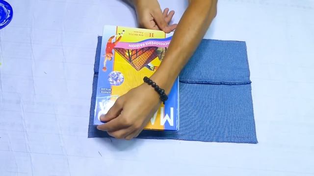 Amazing Craft ideas With Old Jeans смотреть онлайн