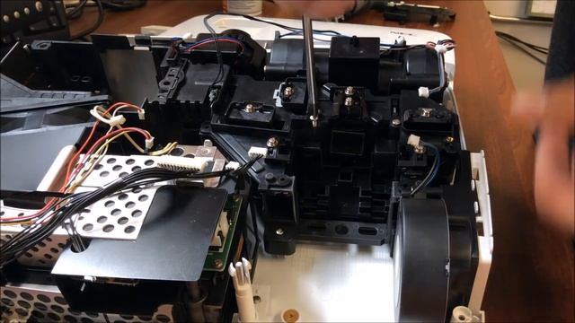 NEC NP400 Projector Teardown Disassembly and Reassembly for Cleaning смотреть онлайн