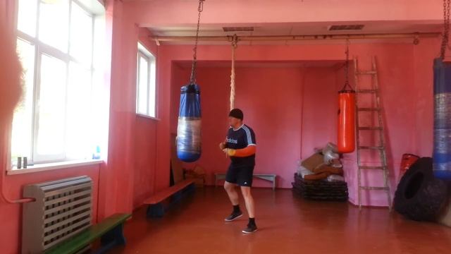 Удар в 500 кг смотреть онлайн