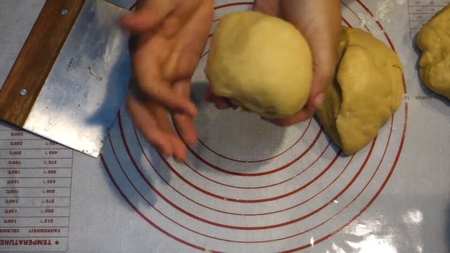 LASTEN® 2 PC PREMIUM NON-STICK SILICONE BAKING MATS             PASTRY & KNEADING