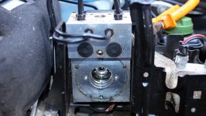 Ремонт блока ABS/ESP Volkswagen Passat B5/ Audi /Skoda