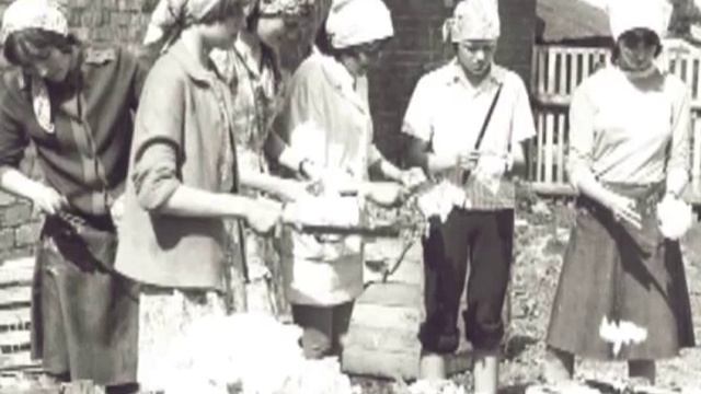 Песня к 45 летию школы № 7 г Салавата от Михаила САФИКАНОВА смотреть онлайн