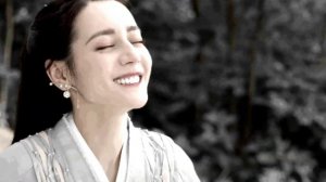 Dilraba Dilmurat -  Different World