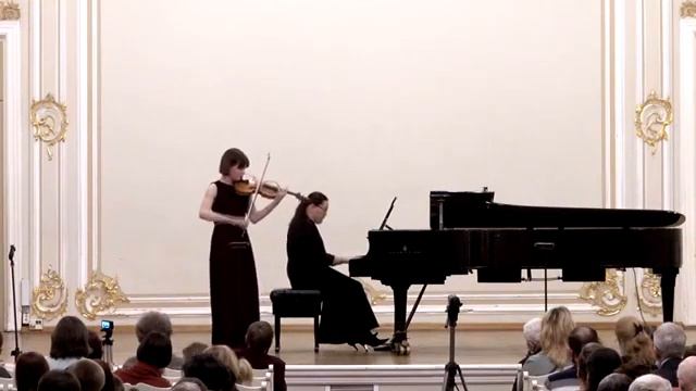 Концерт обучающихся и выпускников класса С.М.Шальмана смотреть онлайн