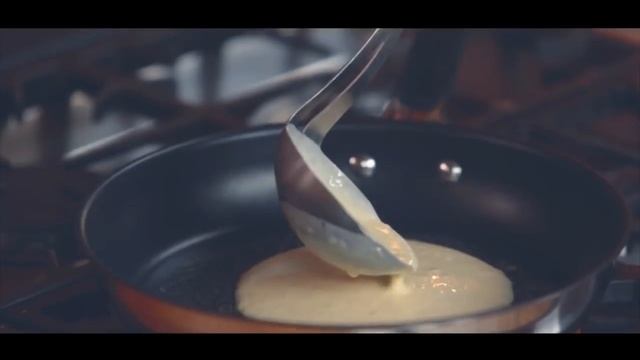 Как приготовить идеальные блинчики от Джейми Оливера смотреть онлайн