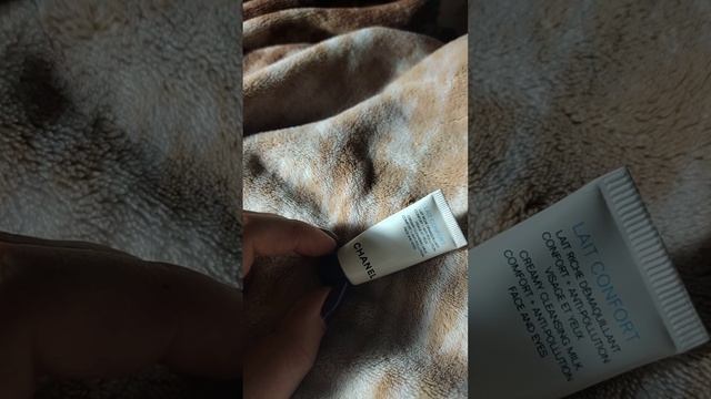 молочко для снятия макияжа chanel/chanel lait comfort ??????? смотреть онлайн