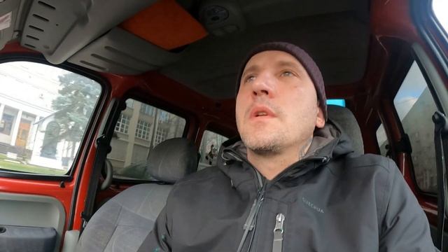 Парни прибил молотком палец ?♂️Ну всё хорошо движуха идёт Авито работает #АВИТО  #Автозапчастибу