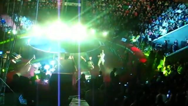 Natalia Oreiro "'...y tu perdon es una lagrima del mar..." смотреть онлайн