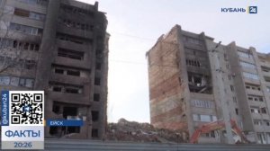 Рабочие разобрали подъезд многоэтажки в Ейске, поврежденной при авиакрушении