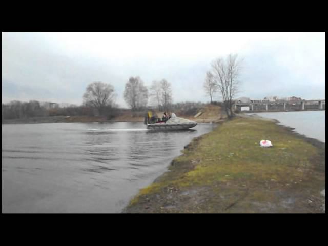 Аэролодка Пиранья-4. Преодоление препятствия. смотреть онлайн