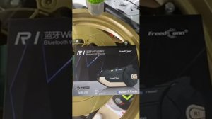 Мотогарнитура R1 с экшенкамерой