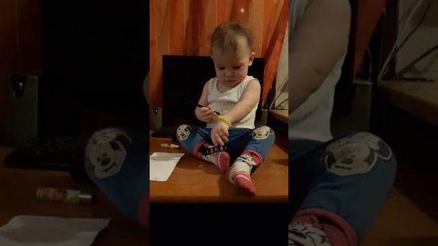 Мы с папой сами дома рисунки рисуем смотреть онлайн