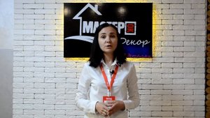 Натяжные потолки и деревянные балки