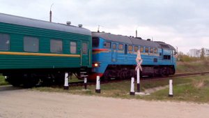 Тепловоз М62-1257 с поездом Кишинёв - Бессарабка, перегон Ревака - Балцац