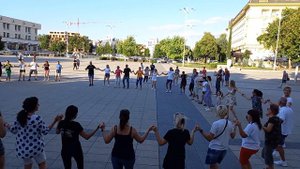 Хоро "Дойди, дойди, либе ле!", размер 2/4, Пиринска фолклорна област