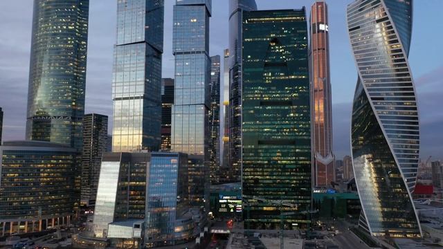 Москва в 4K UHD - Виды, Жизнь и Достопримечательности Города