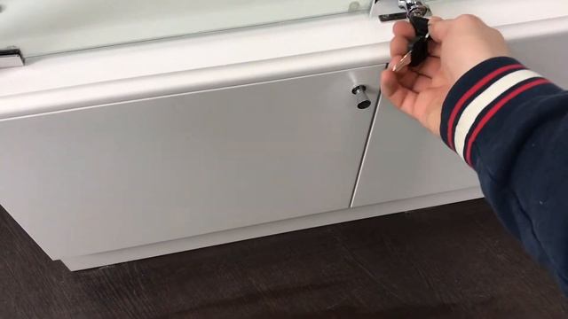 Мебель из массива дерева/ мебель МДФ/ Универсальная стеклянная витрина смотреть онлайн