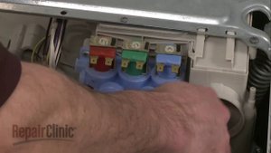 Замена клапана залива воды на стиральных машинах с фронтальной загрузкой