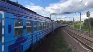 ЭД4М-0399 "РЭКС" с приветливой бригадой по платформе Булатниково.