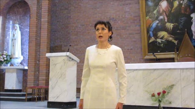 Yuliya Aksenenko - Ave Maria (F. Schubert) смотреть онлайн