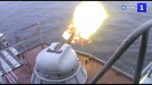 Северный морской путь в Арктике охраняют корабли и авиация России